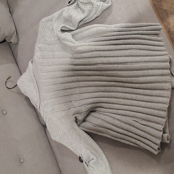 Women’s Grey Guess Sweater xs - Picture 5 of 6